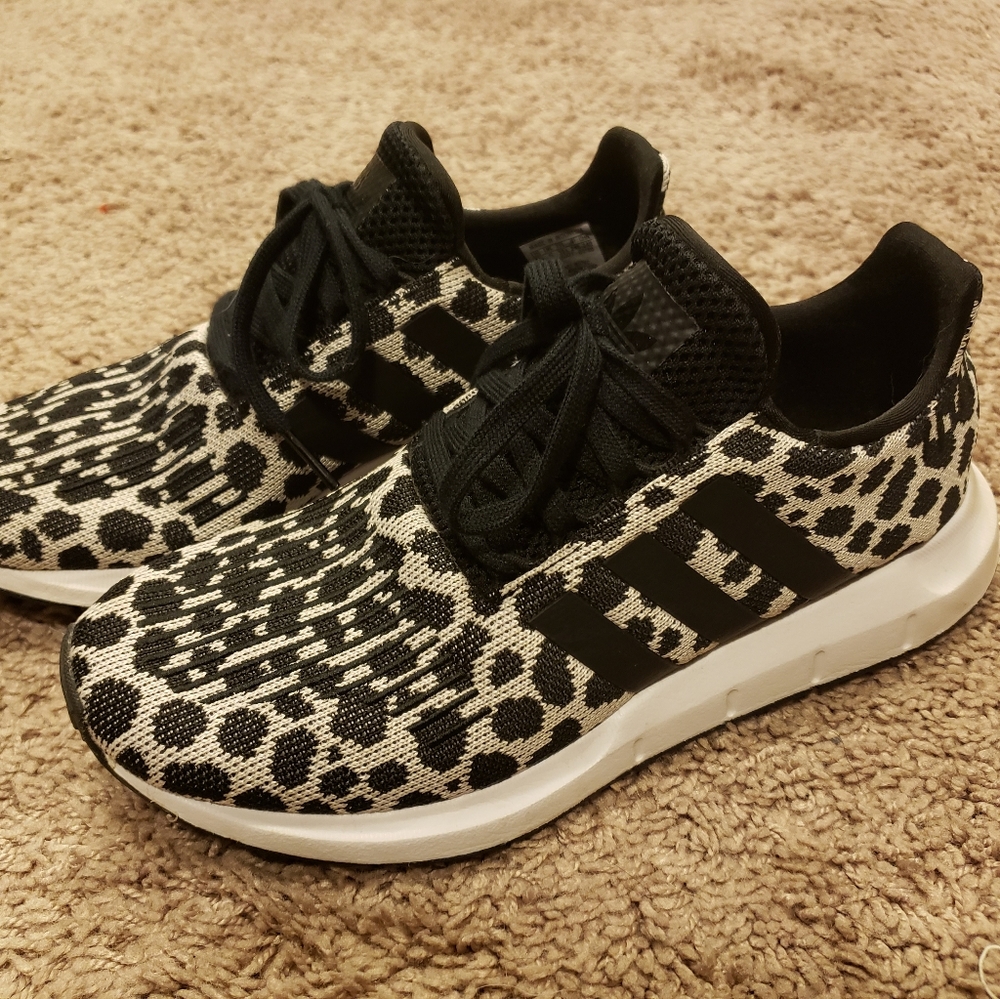 **SOLD** Adidas Swift Run